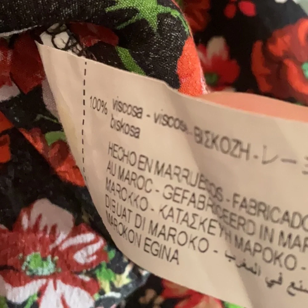 Zara Black Floral Off-Shoulder Top - Picture 9 of 11